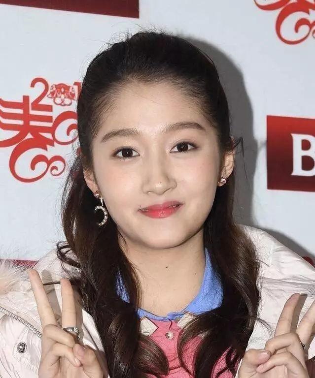 关晓彤
