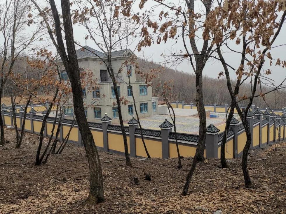 牡丹江"曹园"大门爆破拆除
