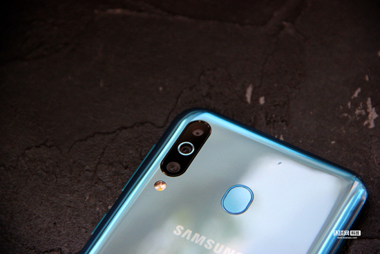 三星galaxy a40s体验:手机重度玩家的新选择
