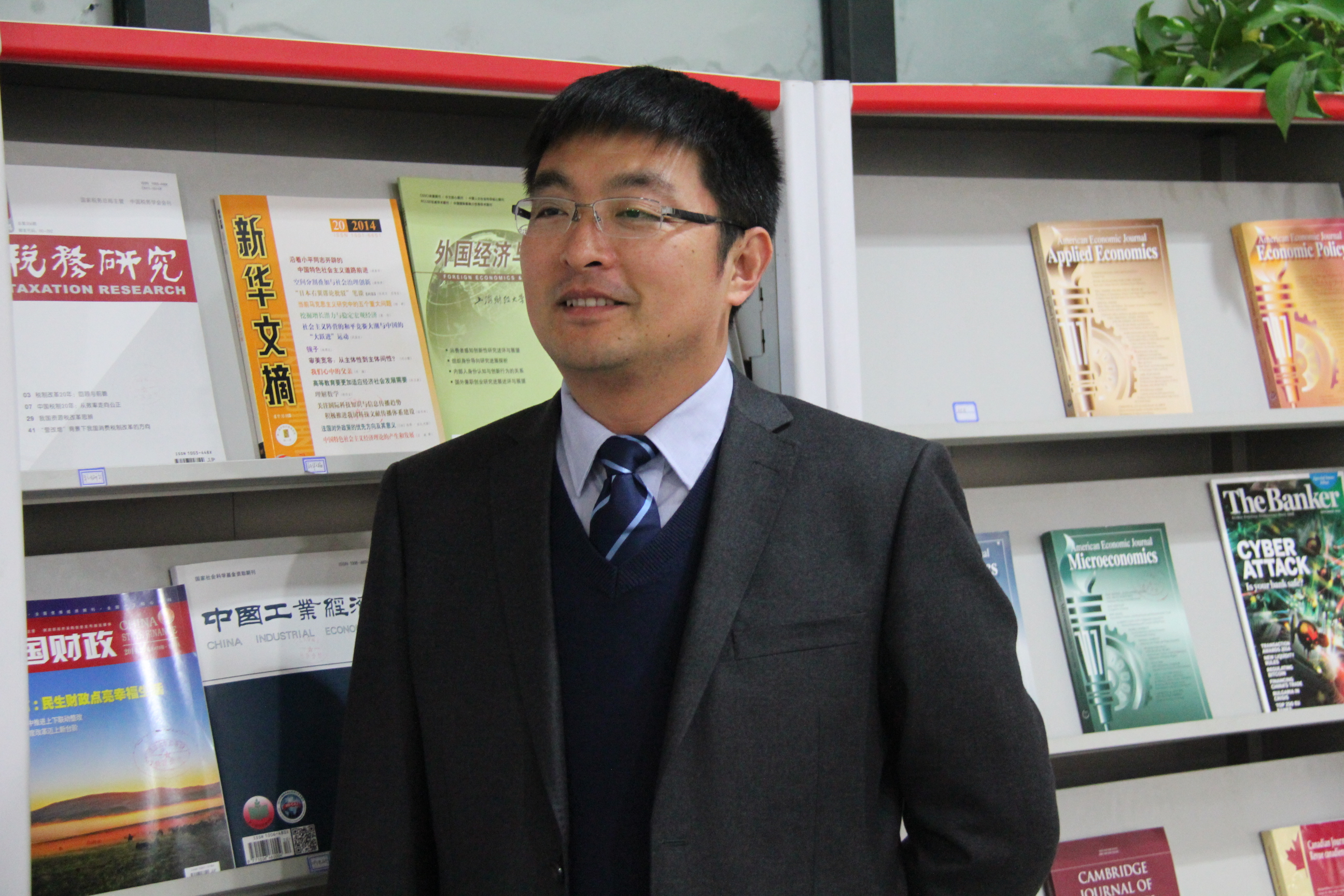 北京大学经济学院教授 张辉