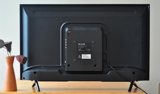 小米平板10寸和8寸对比_49寸和43寸电视对比_小米电视32寸直观对比