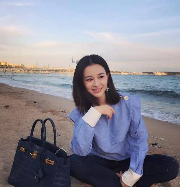 陈昱霖生活奢侈曝光,拿十万名包戴百万名表,妈妈回应:都是假货