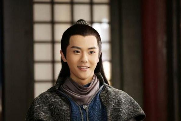 同为赵丽颖旗下艺人,他帅气不输金瀚,如今公布