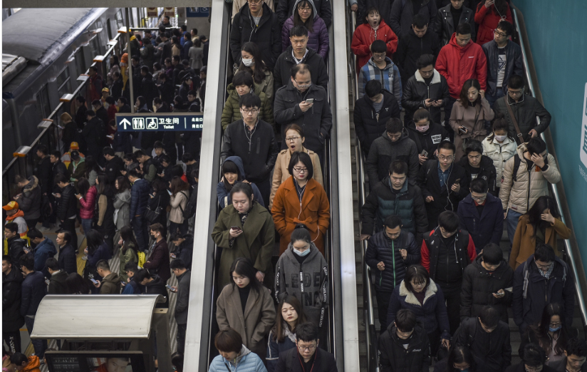 北京西二旗地铁站,上班的人群涌动.