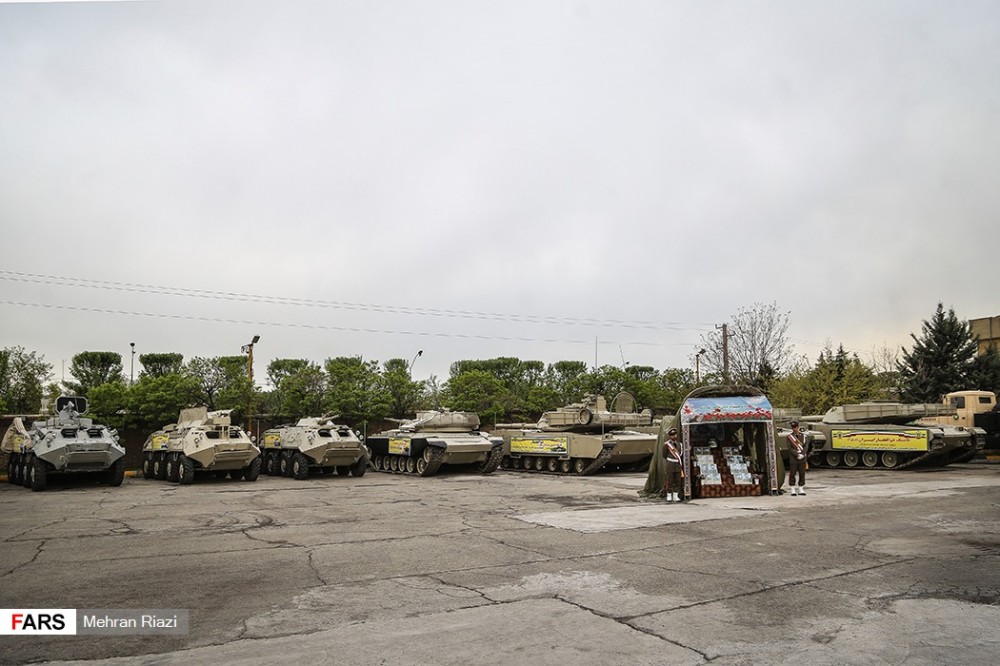 伊朗集中展示自研陆军装备 新奇玩意不少
