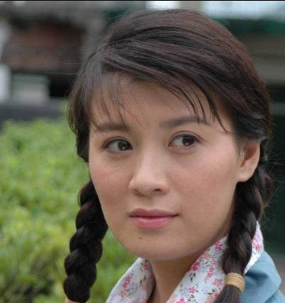 围城》,这部剧让他获得了飞天奖优秀男主角奖,也让当时才16岁的史兰芽