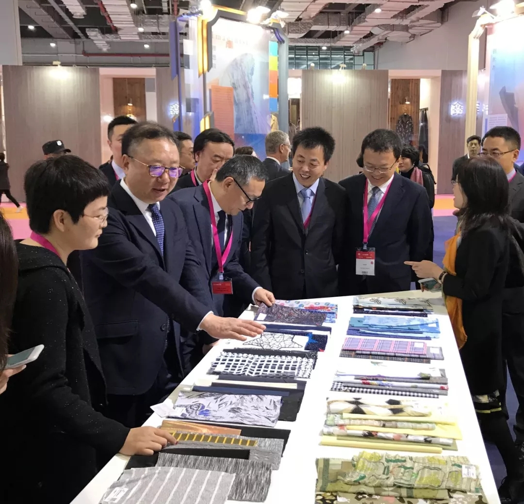 重建纺织时尚新风貌!2019春夏流行趋势精彩发