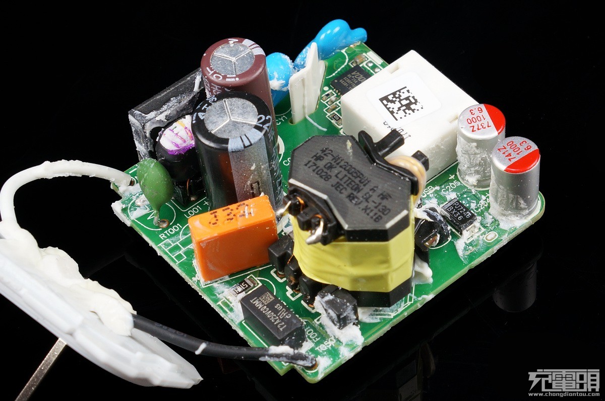 第四代?oppo r11s vooc充电器拆解