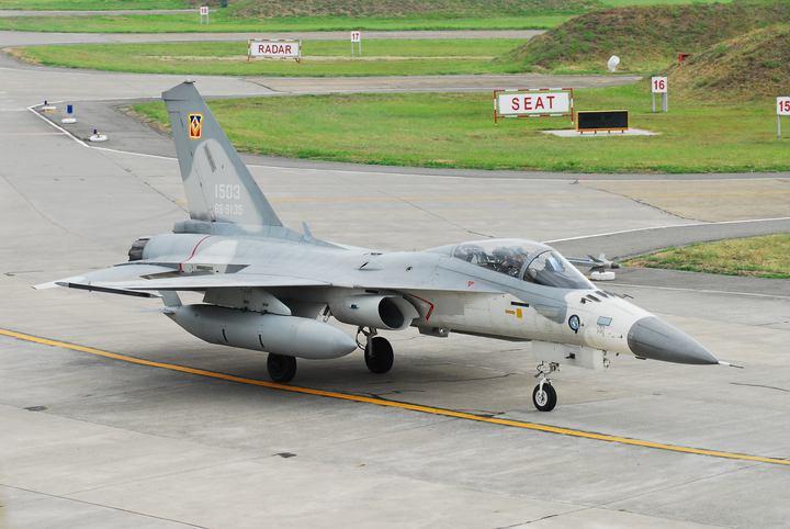 台海 滚动新闻 正文 海外网7月21日电 台湾空军一架"经国"号(idf)战机