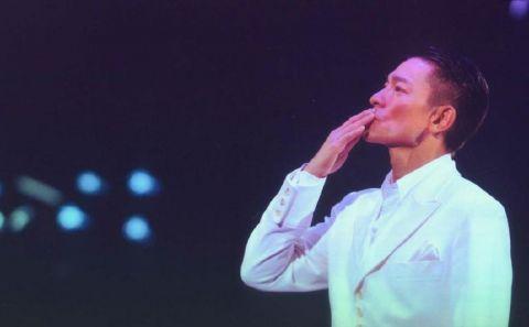 刘德华演唱会完整版2018香港 654f5af65cb3b399eb6df168e61d2bc7.jpeg