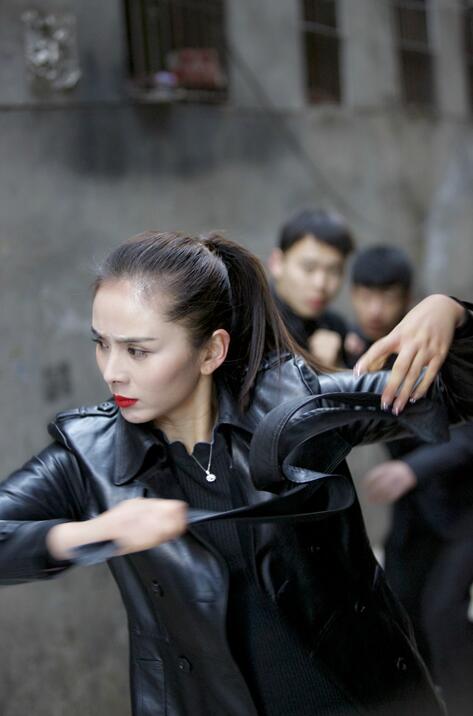 《奇女子之人在江湖》上映 双姝全武行江湖奇侠