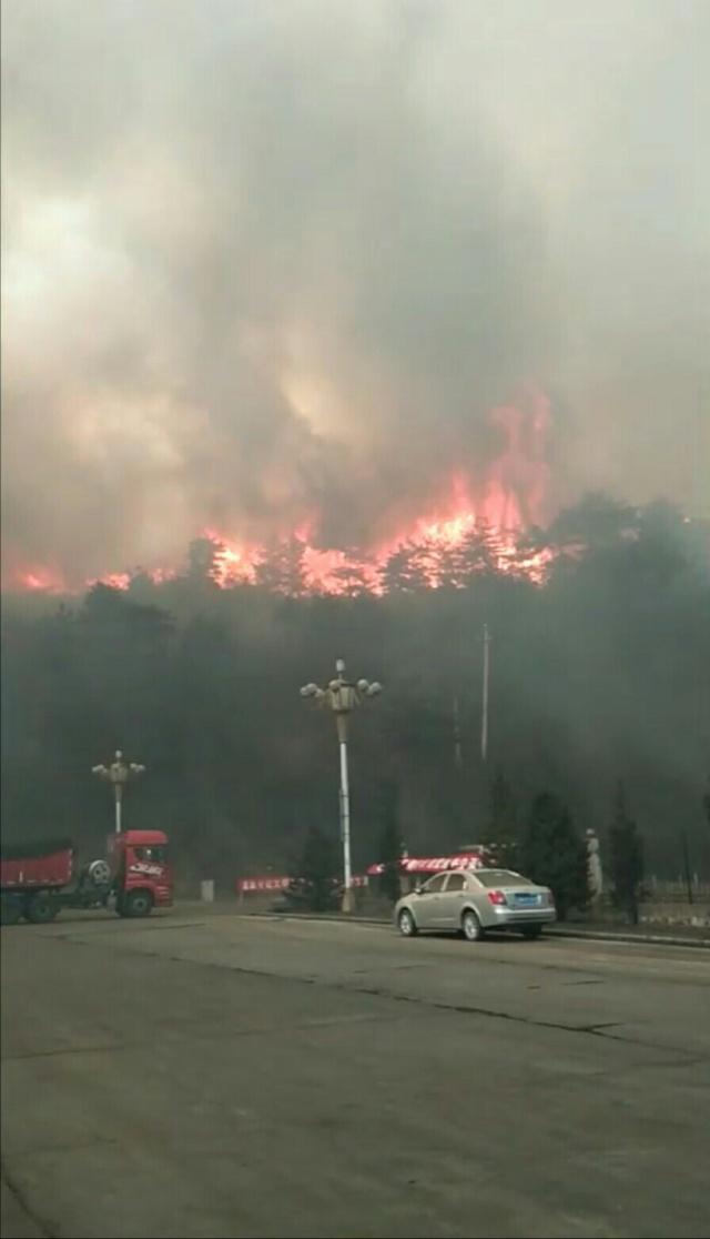 山西沁源再发森林大火 此前火灾致6名消防员遇难