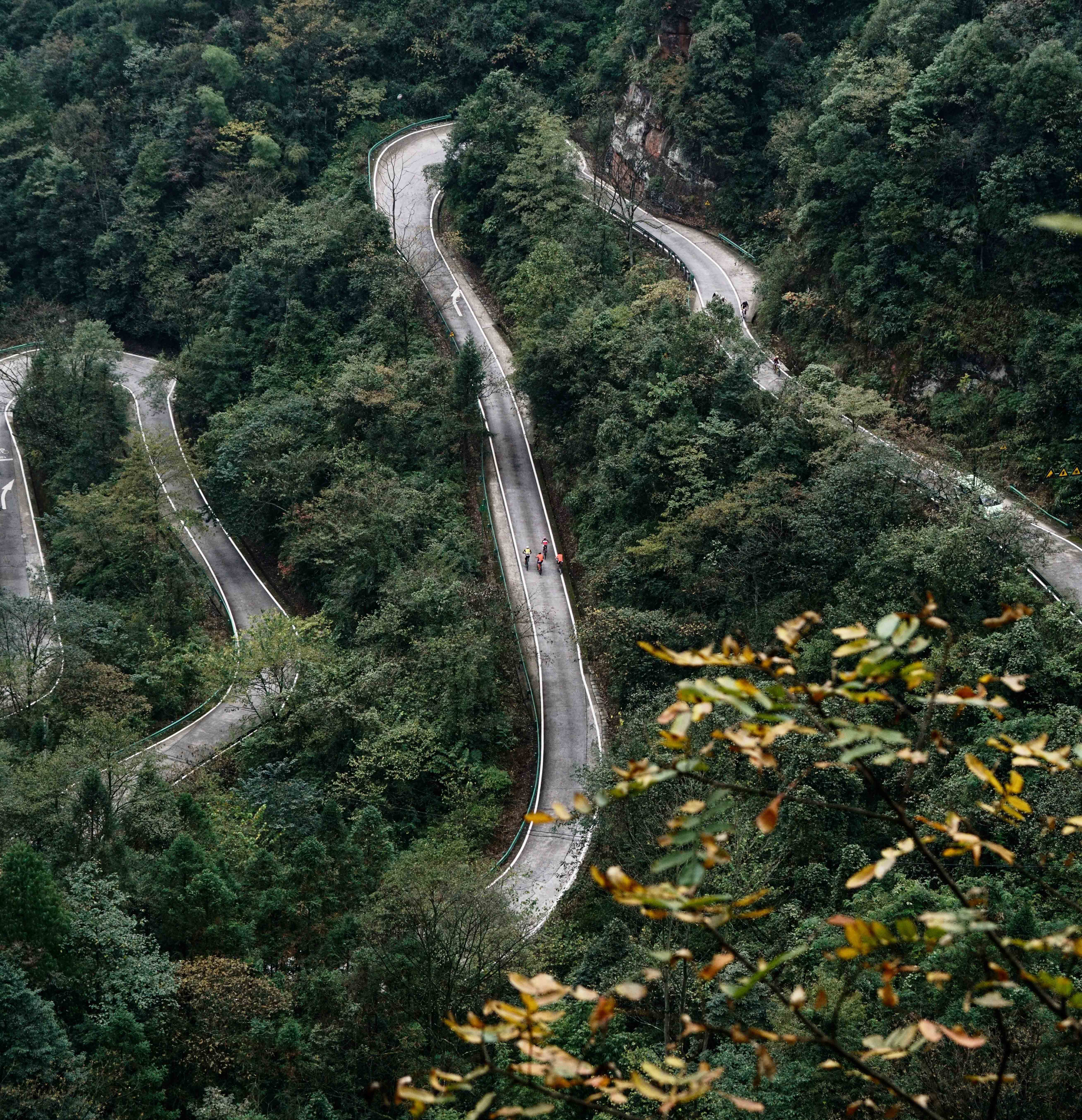 四面山自行车专用赛道 红建强摄
