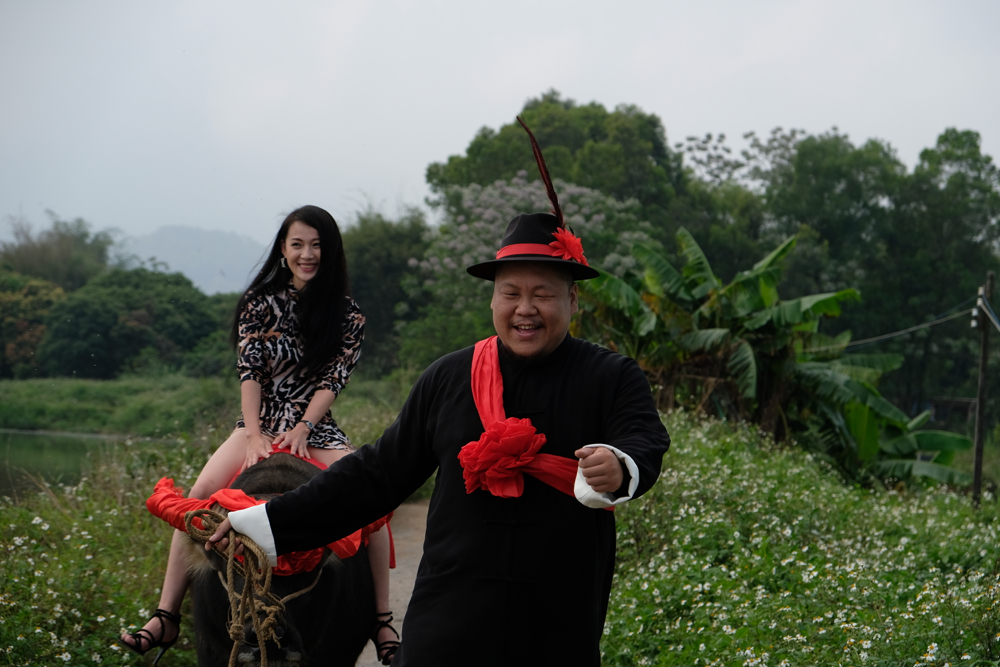 爆笑喜剧电影《花小楼之捣浆糊》由何飞担任监制