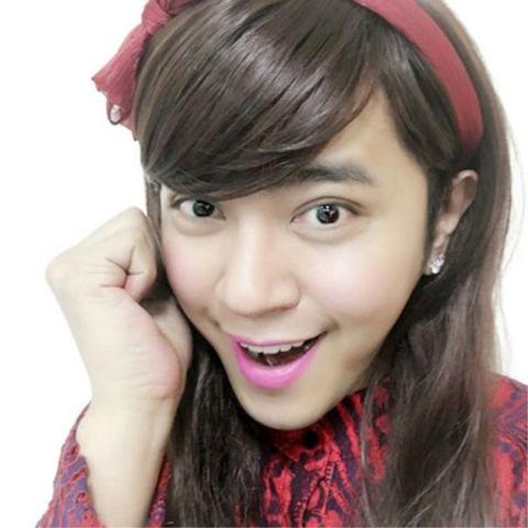 《极限挑战》里面他男扮女装扮演了朱碧石之后,大家就发现了罗志祥的