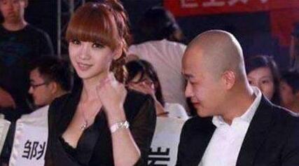 女明星被占便宜: 杨幂无奈、赵丽颖淡定、柳岩