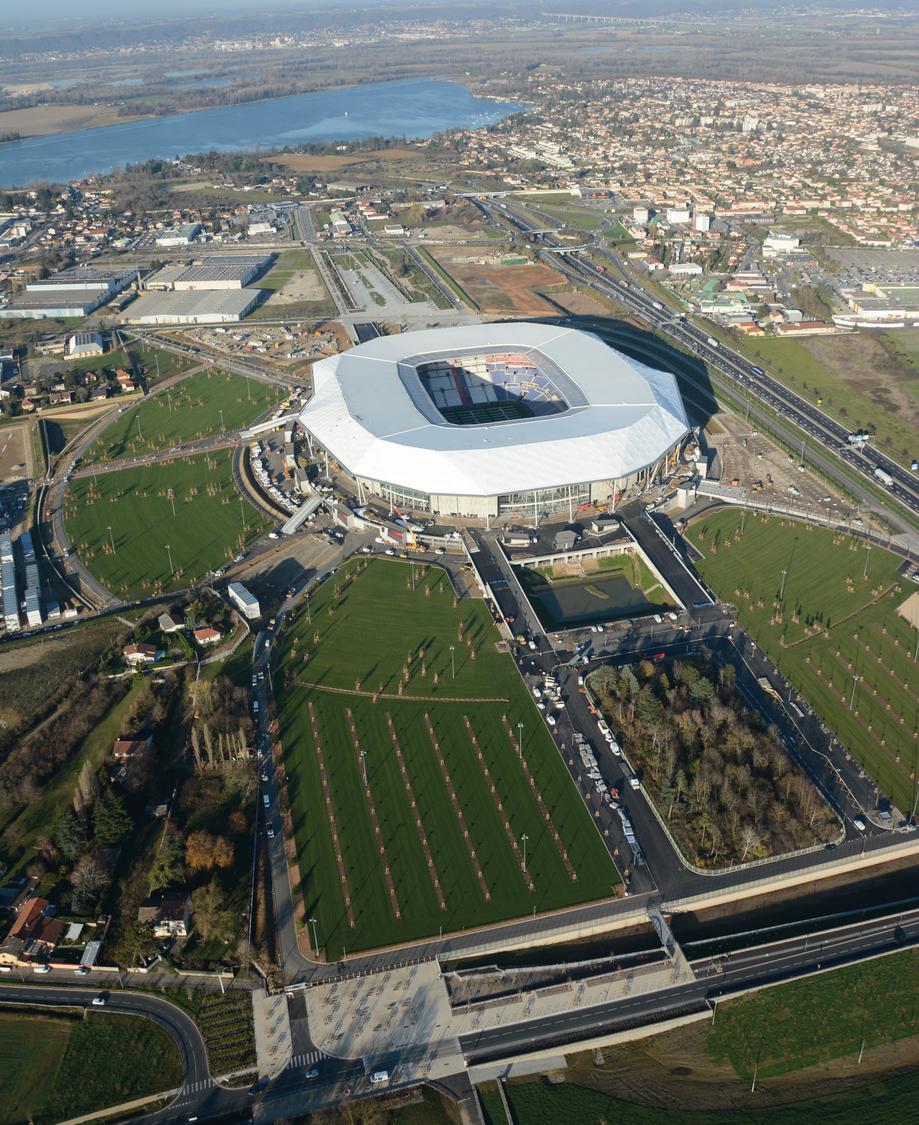 旅游 旅游新闻 出游 正文 彼此相邻的巴黎王子公园球场和让-布安球场