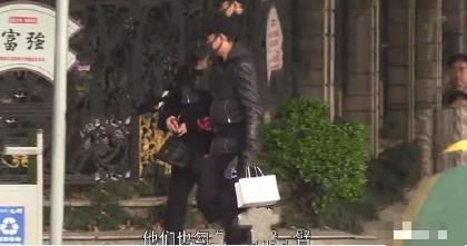 唐嫣否认怀孕后却遭“打脸”?片场被网友偶遇,指其起身都困难!