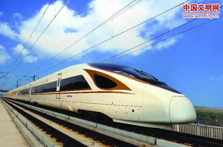 2018年7月1日,时速350公里的16辆长编组"复兴号"在京沪高铁投入运营.