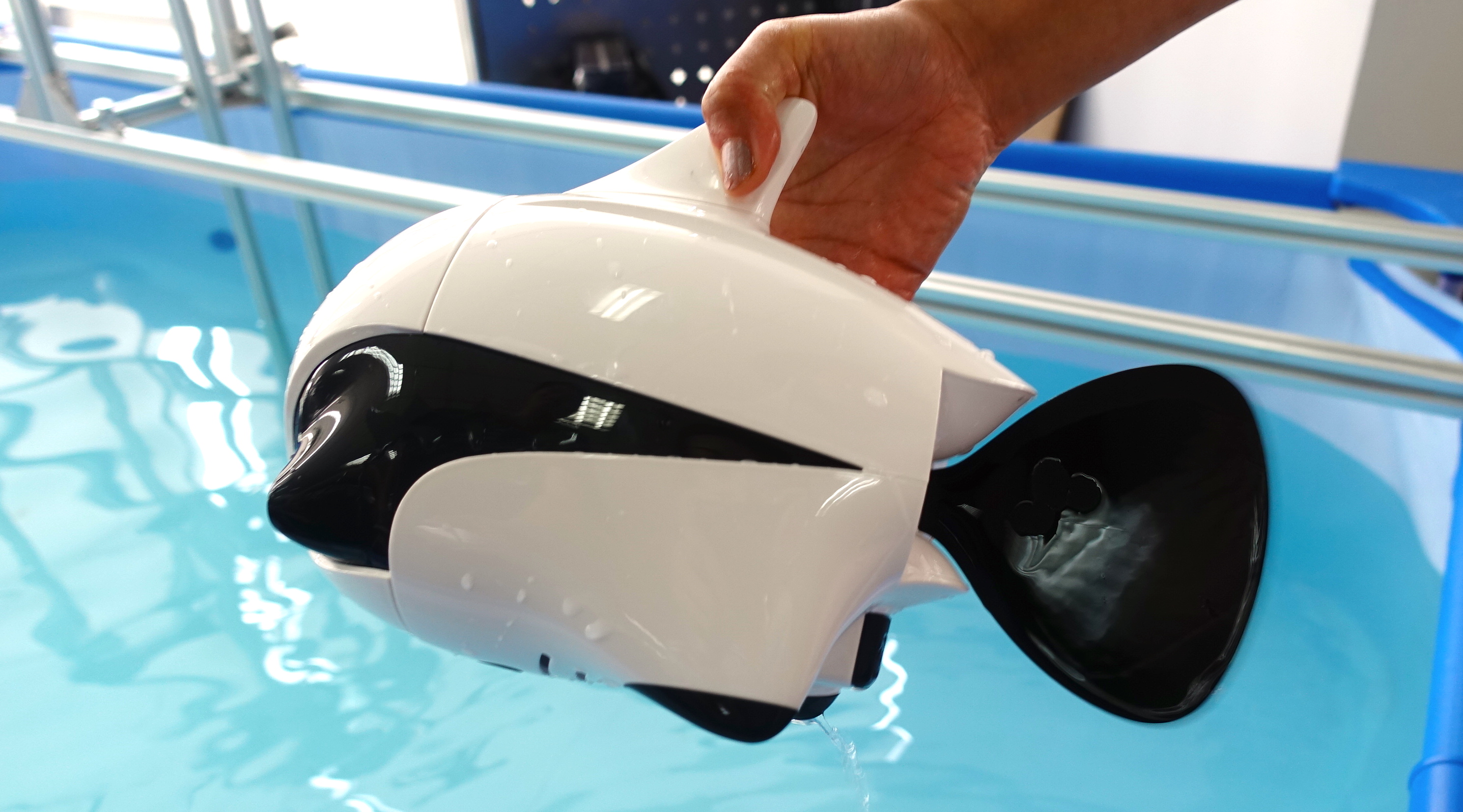 robosea 创始人熊明磊:水下无人机刚到航拍机精灵2时代