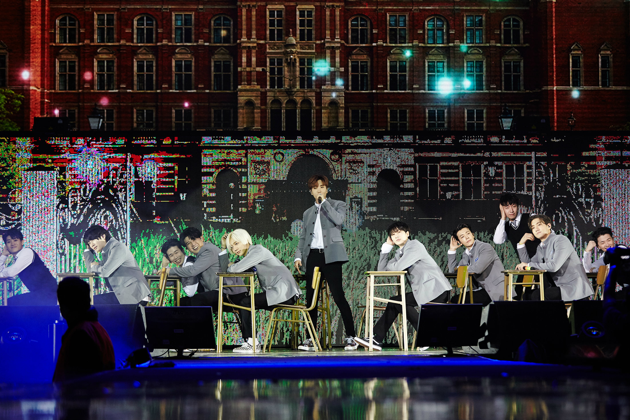 名副其实"亚洲公演王"super junior南美巡演成功开启.