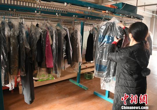 长春一洗衣店招聘自闭症员工 助星星孩子融入