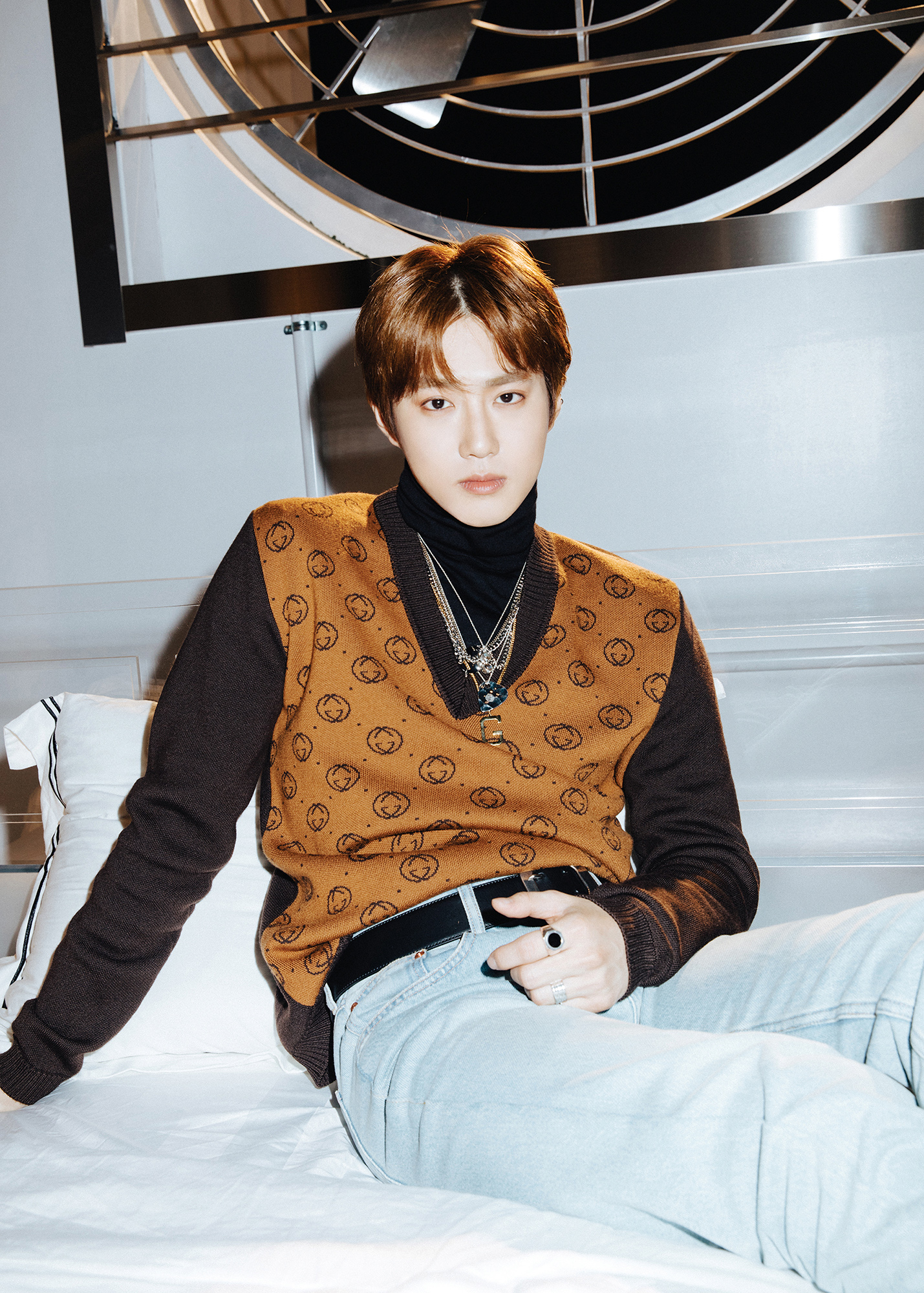 exo suho预告公开!深邃目光 魅力氛围 幻想魅力上线