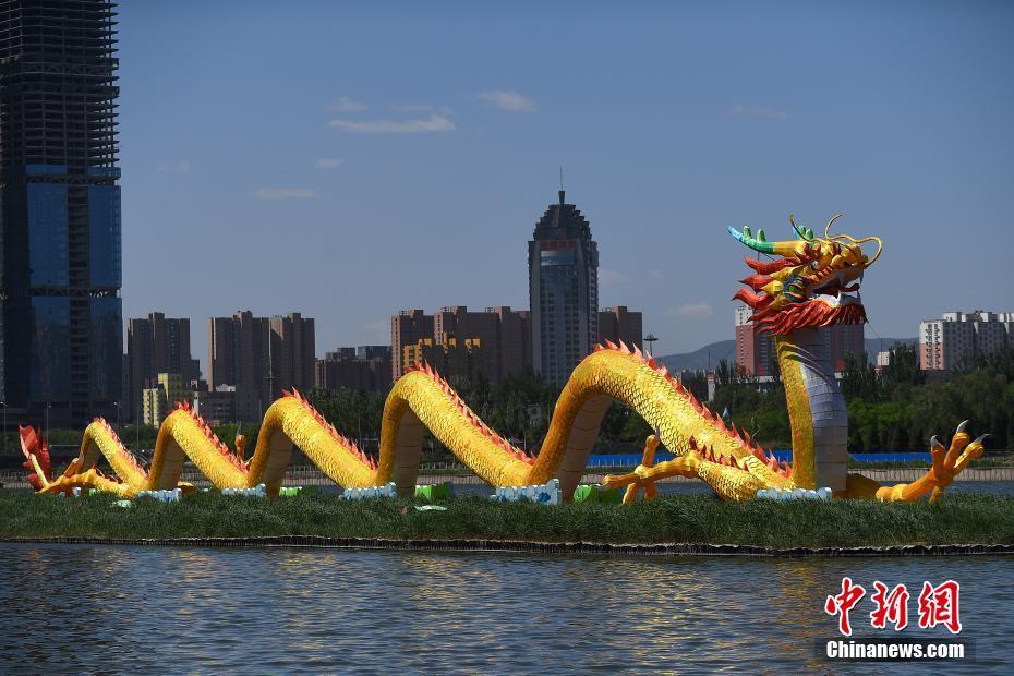 126米"中华第一巨龙"亮相山西汾河