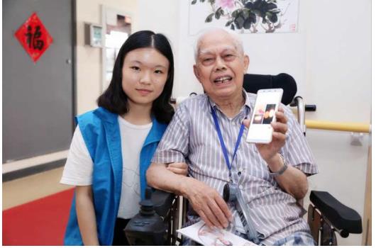 相声诠释95后孝心宣言 河海大学端午青春伴夕