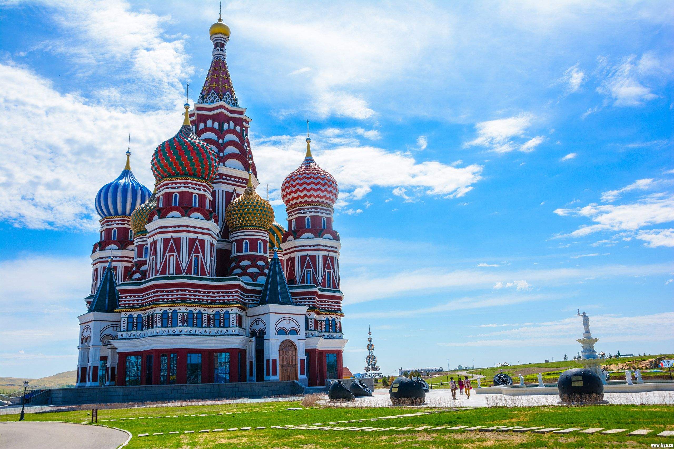 本文是由漠河大伟自由行推荐 了解最新漠河周边及呼伦贝尔草原攻略请